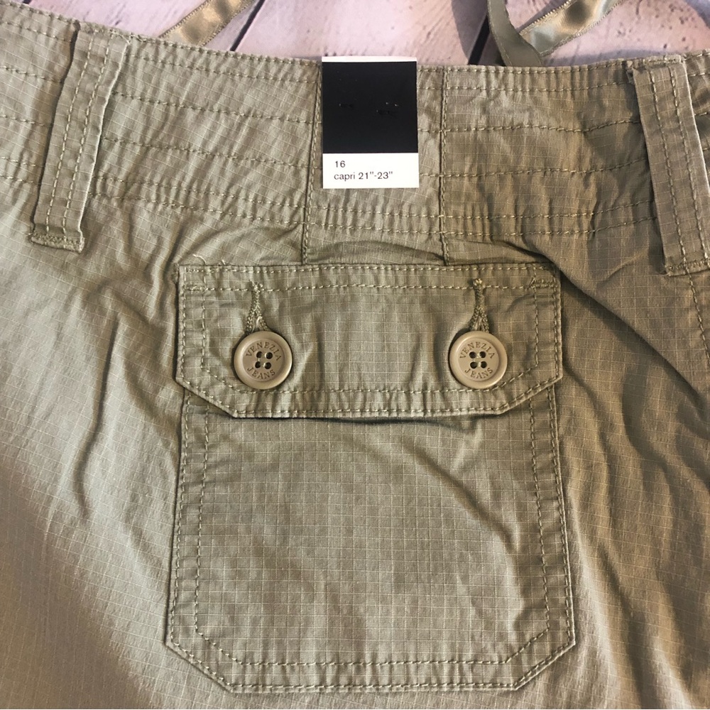 NWT Lane Bryant Cotton Sage Capris- Size 16 - Picture 9 of 11